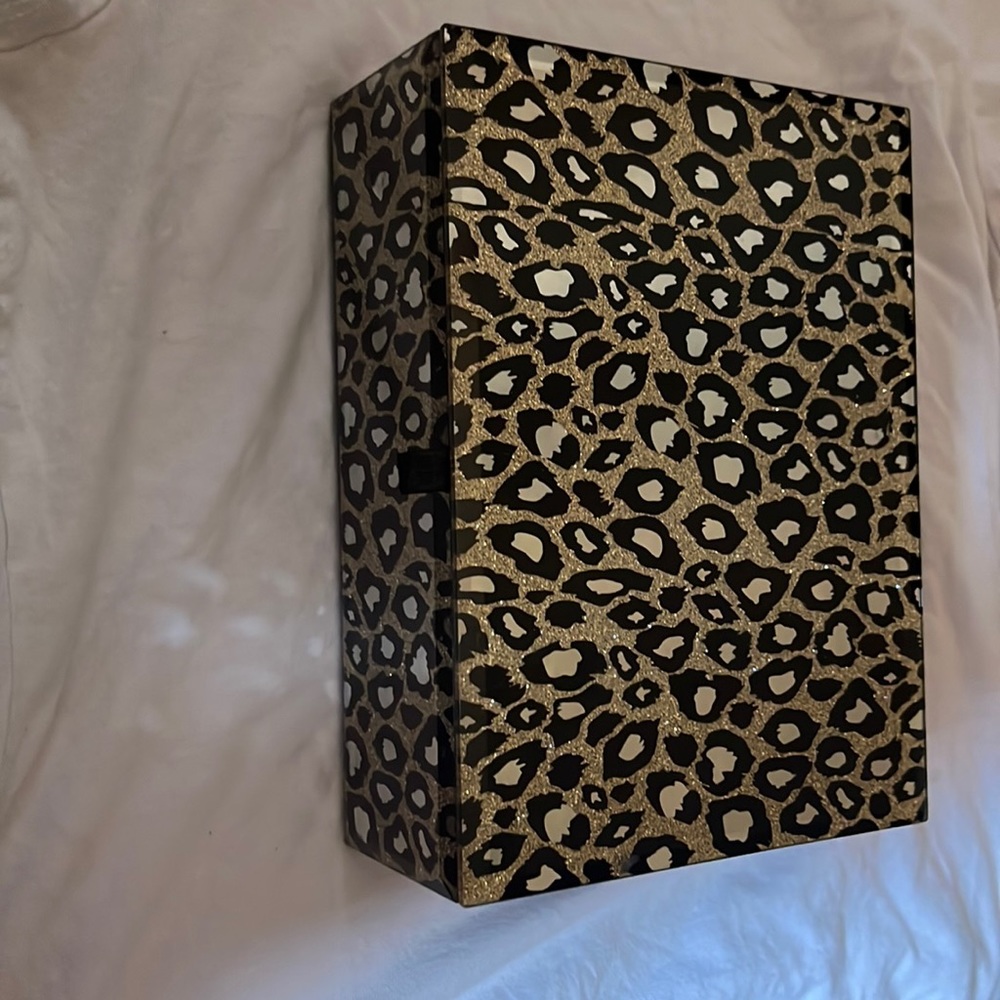 Mele & co cheetah print jewelry box